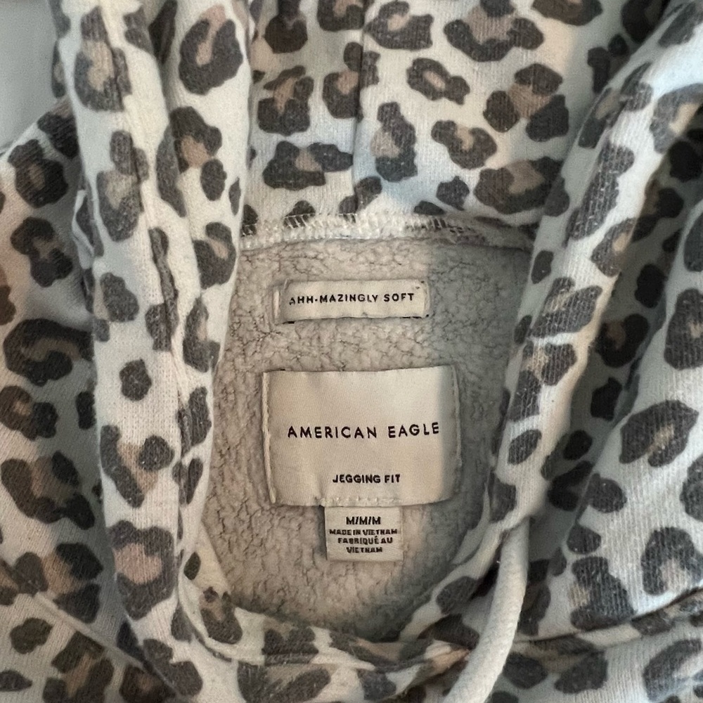 American eagle cheetah Hoodie
